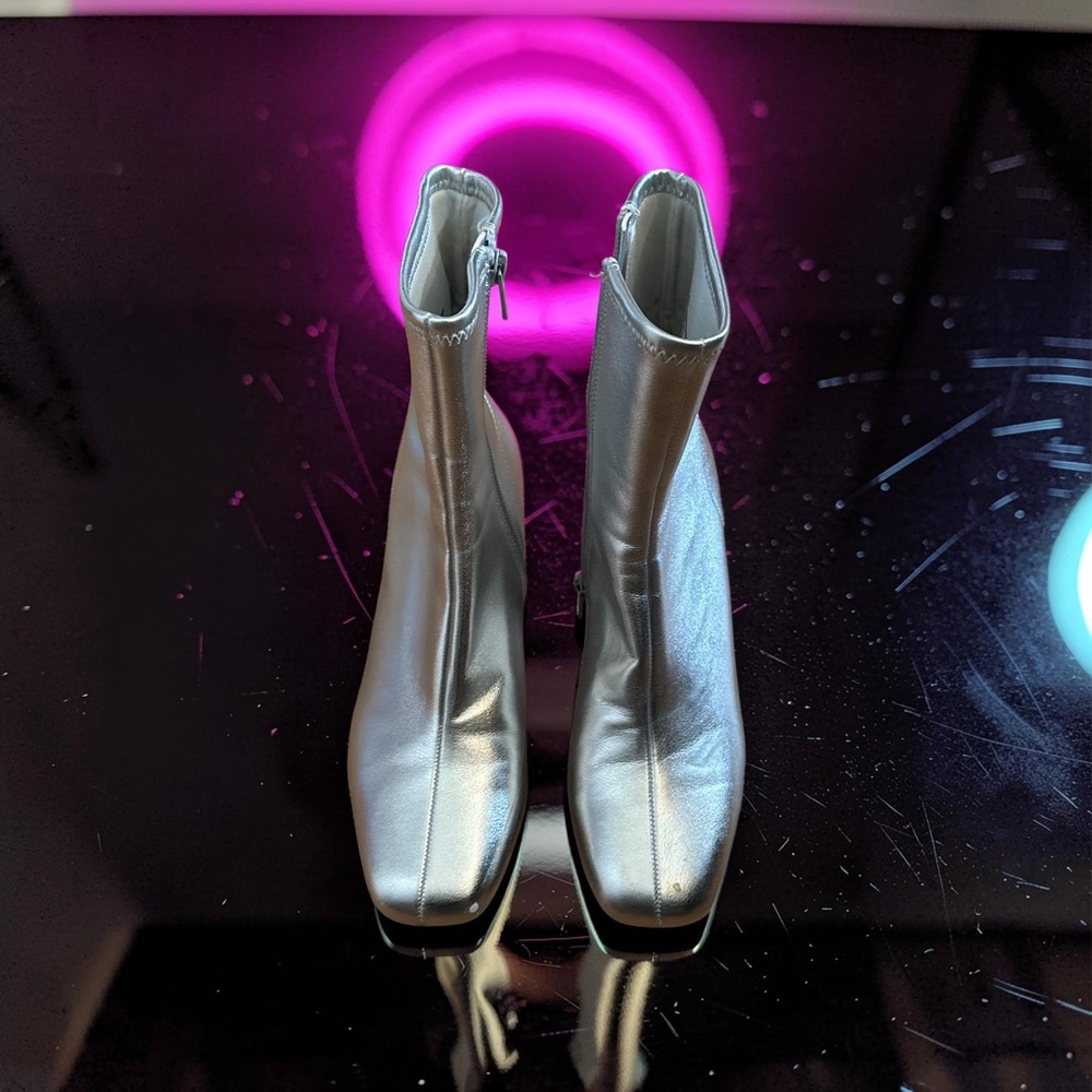 Silver boots- Very Clean, size 6.5 Worn  Few Times!!